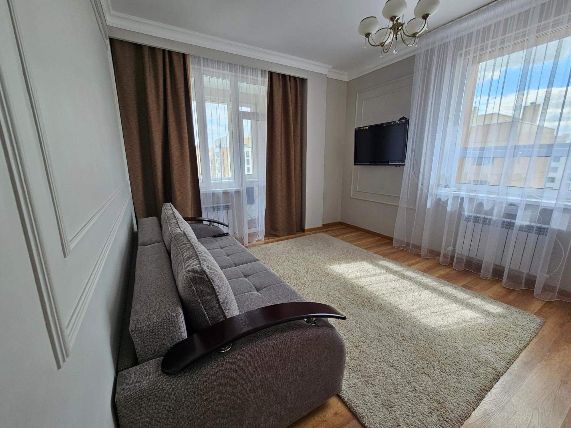 Ernaz Plus Apartments-Expo-Boulevard 130 Astana Exterior foto