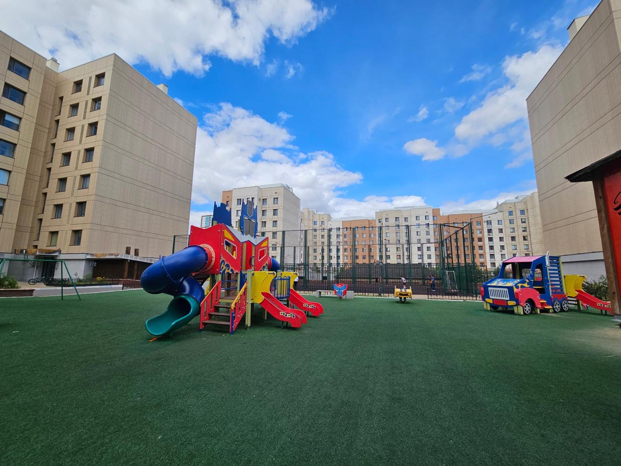 Ernaz Plus Apartments-Expo-Boulevard 130 Astana Exterior foto